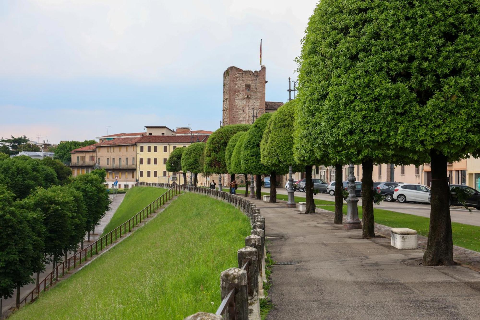 Cindy House - Centro Storico Lägenhet Bassano del Grappa Exteriör bild